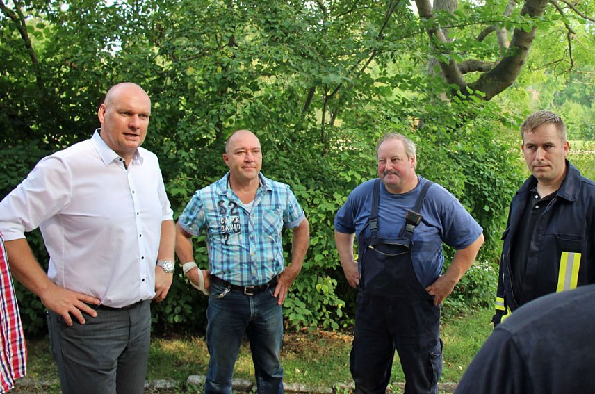 Bild: Schnelle und unkomplizierte Hilfe f&uuml;r den Parkteich