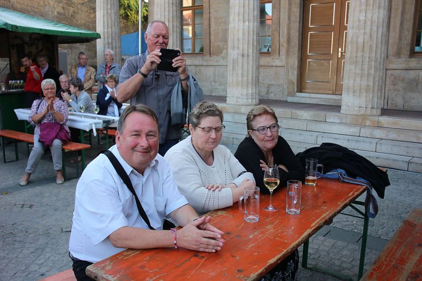 Bild: Erfolgreich ins Weinfest gestartet