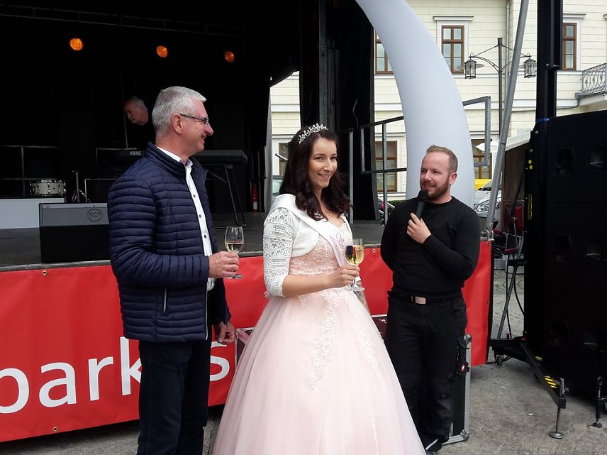 Bild: Tolle Stimmung beim Weinfest