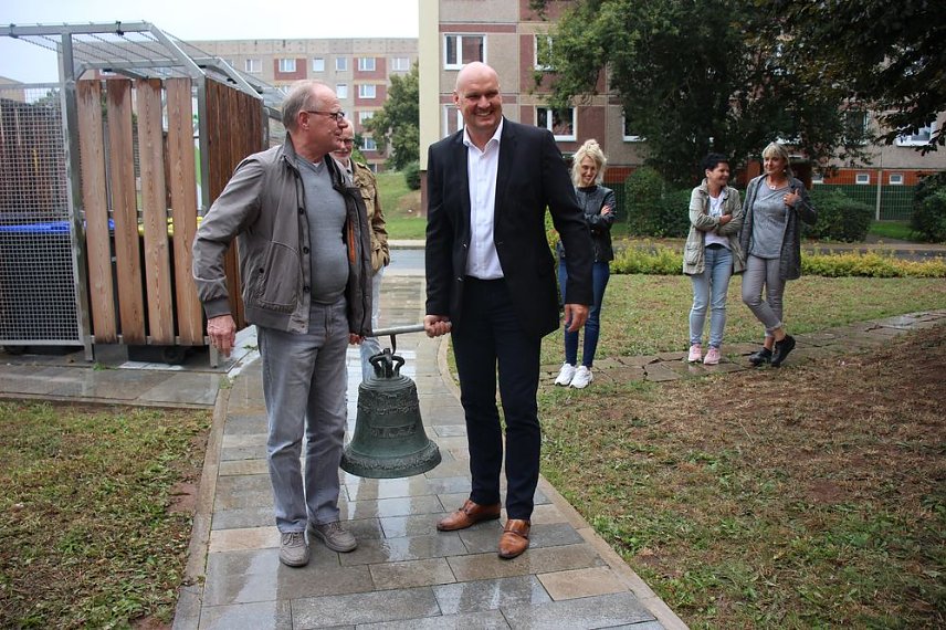 Bild: Glocke, die wohl nie l&auml;utete, ist zur&uuml;ck