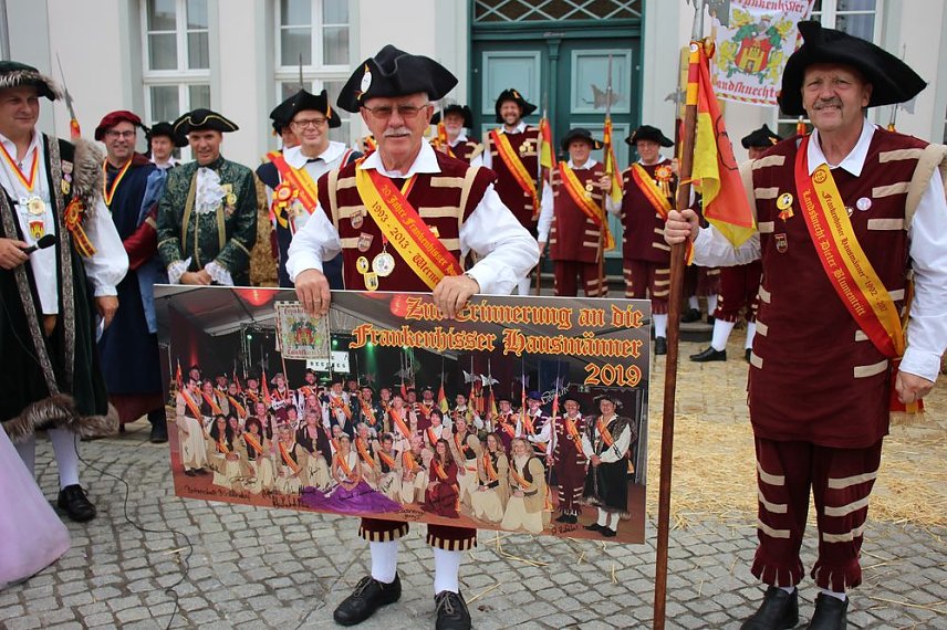 Bild: Hausm&auml;nner zogen durch die Kurstadt