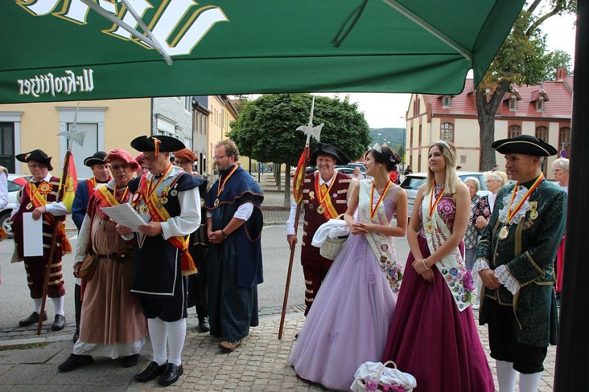 Bild: Hausm&auml;nner zogen durch die Kurstadt