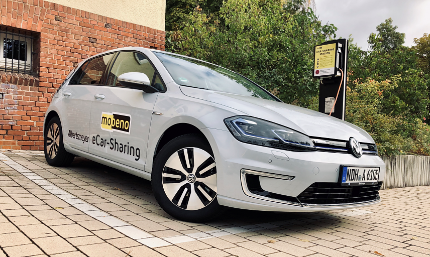 Bild: Ein Car-Sharing E-Golf an der Nordh&auml;user Hochschule