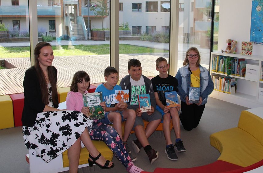 Bild: "Leseratten"-Projekt in der Stadtbibliothek