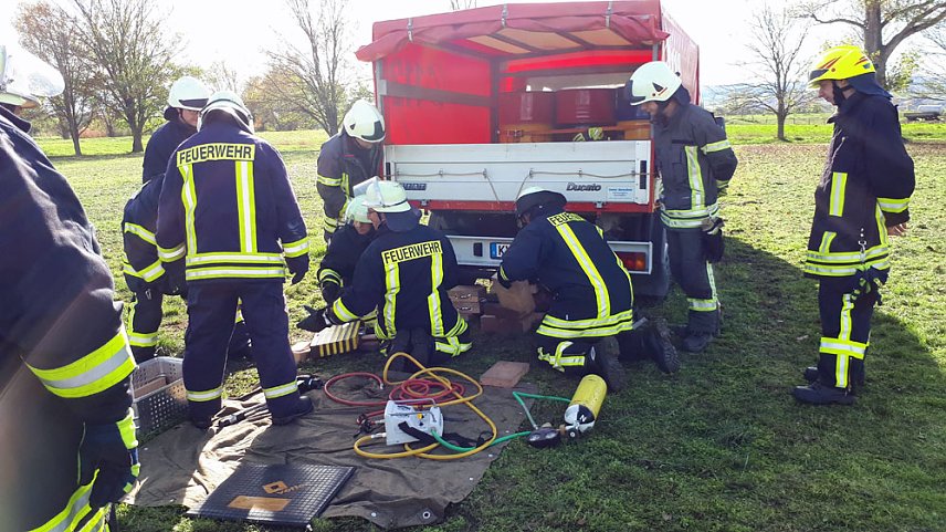 Bild: Ausbildungssamstag der Feuerwehren im Bereich Artern
