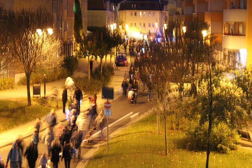 Bild: Blutspendetermine, Parkteich und Lampionumzug