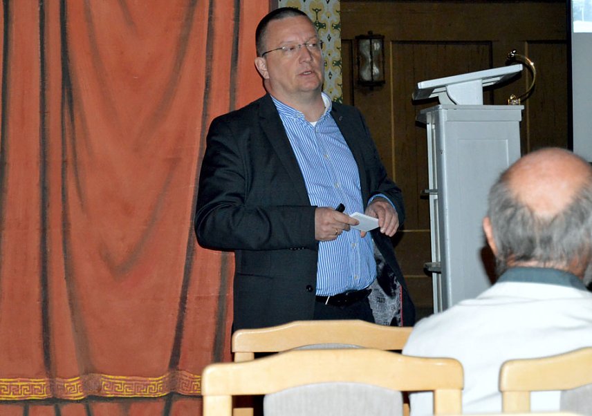 Bild: Neues Bauen in Altneuland -