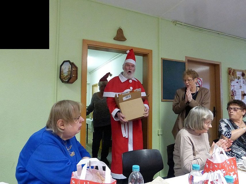 Bild: Weihnachtsfeier im Verband der Behinderten
