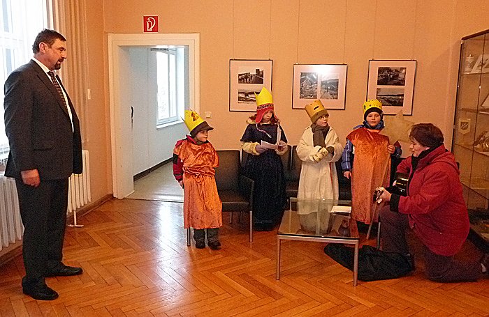 Bild: Sternsinger im Rathaus