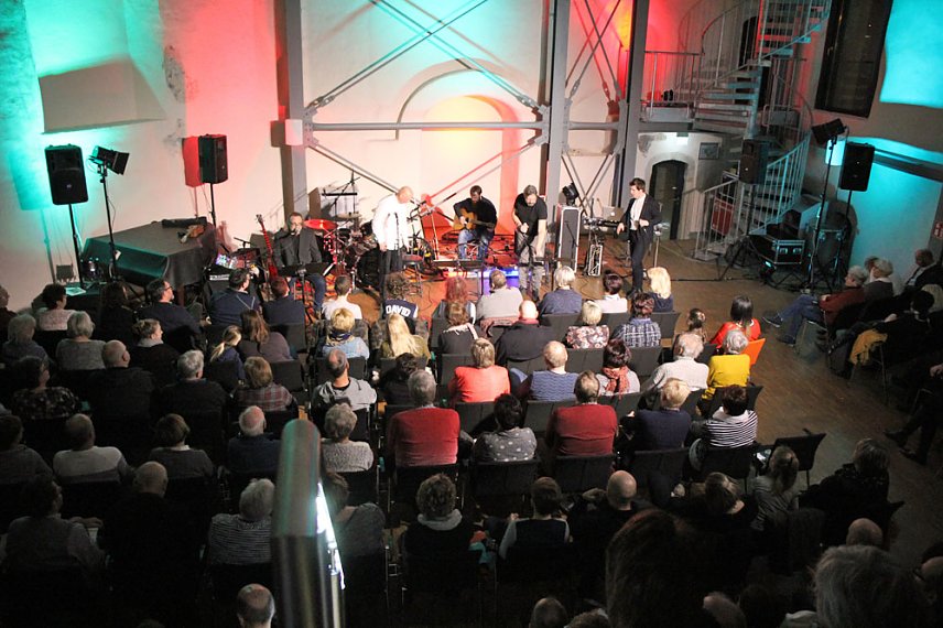 Bild: Erfolgreiches Benefizkonzert in der Cruciskirche