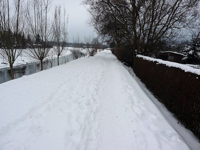 Bild: Weg an der Wipper