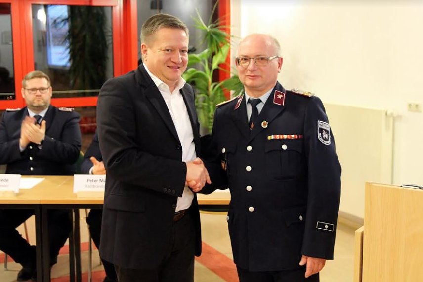 Bild: B&uuml;rgermeister dankt