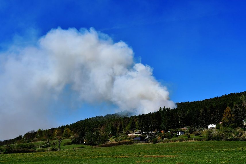 Bild: Waldbrandvorsorge und, im Falle eines Falles, schnelle Waldbrandbek&auml;mpfung sind Schwerpunkte der Waldbrand&uuml;berwachung der Th&uuml;ringenForst-A&ouml;R