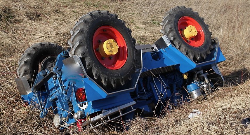 Bild: Traktorfahrer bei Unfall schwer verletzt