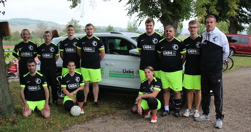 Bild: Faustball: Trotz Regens Turnier durchgezogen