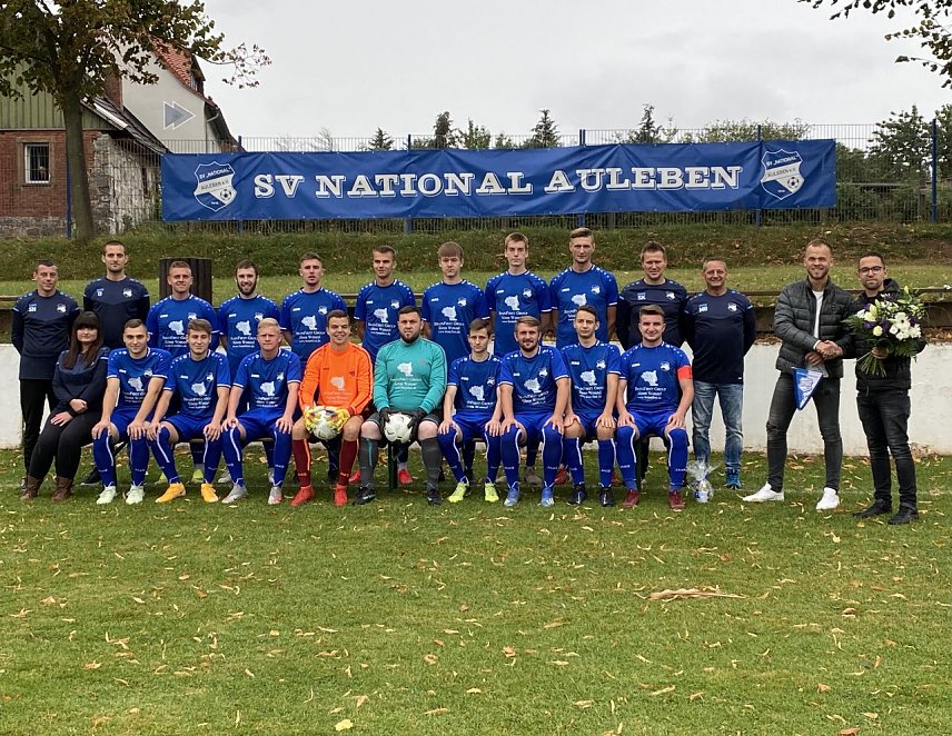 Bild: Neue Trikots f&uuml;r den SV National Auleben