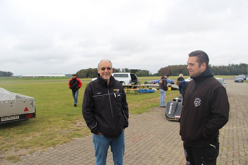 Bild: Bernd M&ouml;tz und Sportleiter Andreas Apel vom MC Heilbad Heiligenstadt (re)