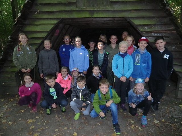 Bild: Spannende Wanderung f&uuml;r Bleicher&ouml;der Sch&uuml;ler