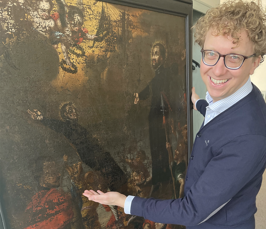 Bild: Museumsdirektor Dr. Torsten W. M&uuml;ller freut sich &uuml;ber die gelungene Restauration