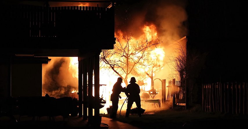 Bild: Laubenbrand in Gro&szlig;furra