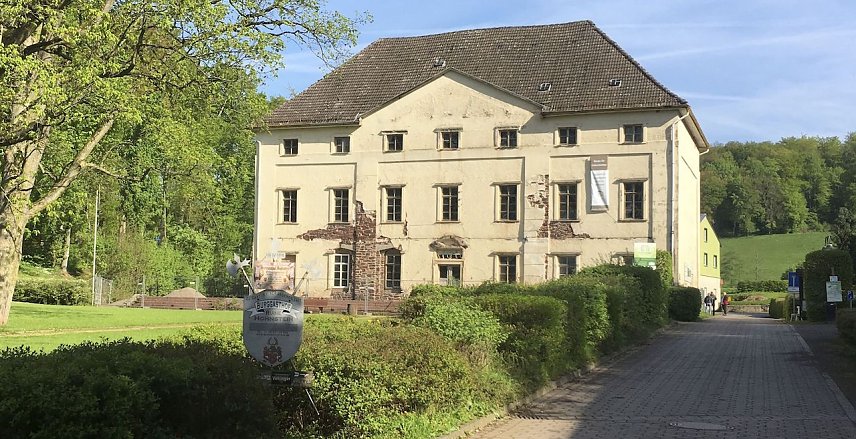 Bild: Herrenhaus des Neuesn Schlosses in Neustadt