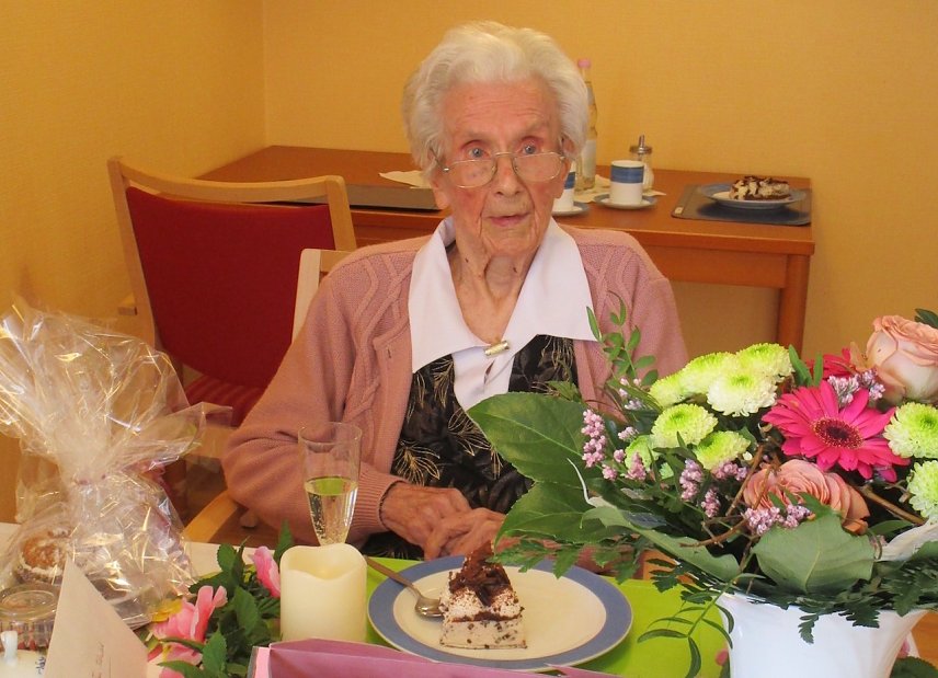 Bild: Ilse Tschinkel an ihrem 100. Geburtstag