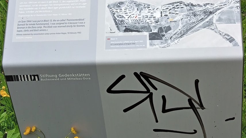 Bild: Schmierereien in der KZ-Gedenkst&auml;tte Mittelbau Dora