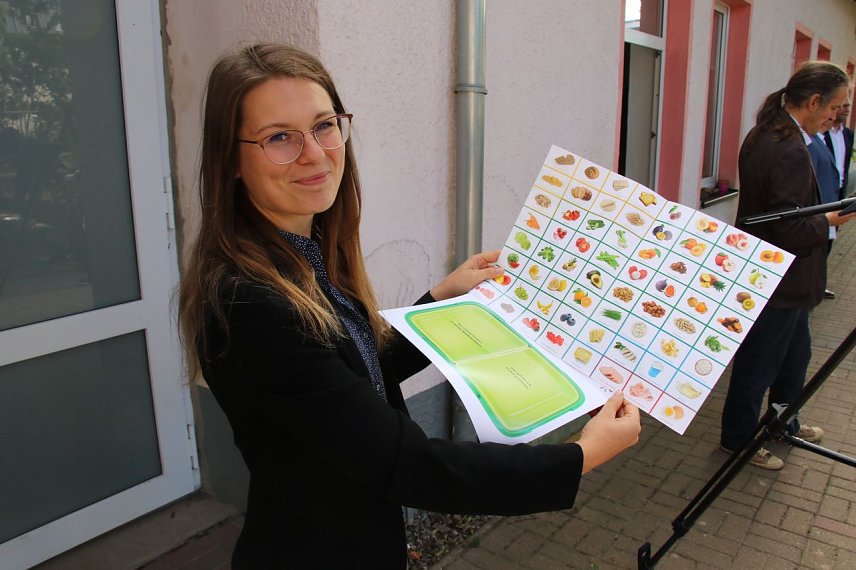 Bild: Die Brotb&uuml;chse auf Papier kommt bei Erziehern und Eltern gut an...
