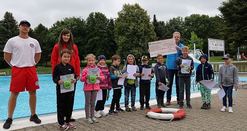 Bild: Pr&uuml;fung in Schwimmlager in Gro&szlig;furra erfolgreich abgeschlossen