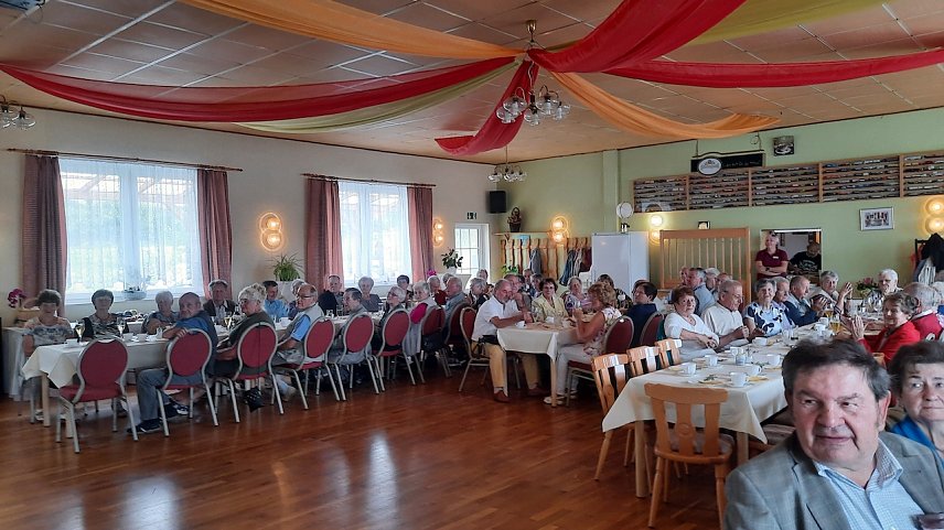 Bild: Jubil&auml;umsfeier im Saal der Gastst&auml;tte Am Hagen in G&uuml;nzerode.
