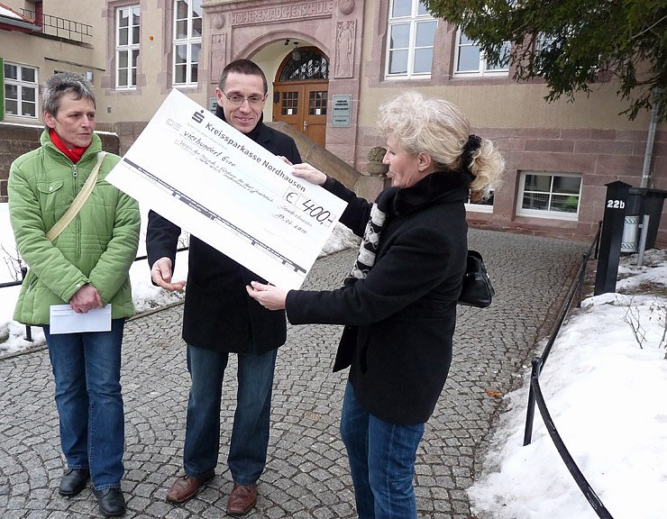 Bild: Spende f&uuml;r Stade-Gem&auml;lde