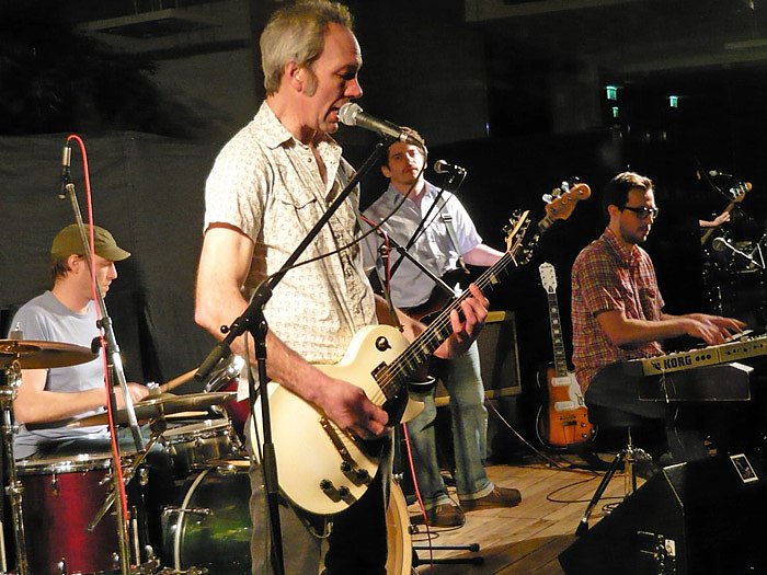 Bild: Chris Cacavas und Band