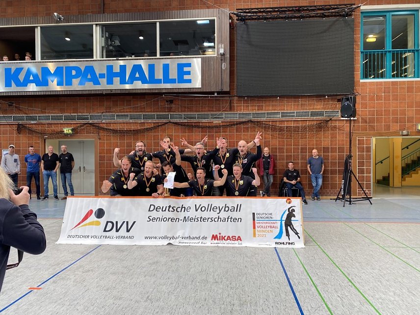 Bild: Die "Alten Herren" des SVC holten in Minden die Deutsche Meisterschaft