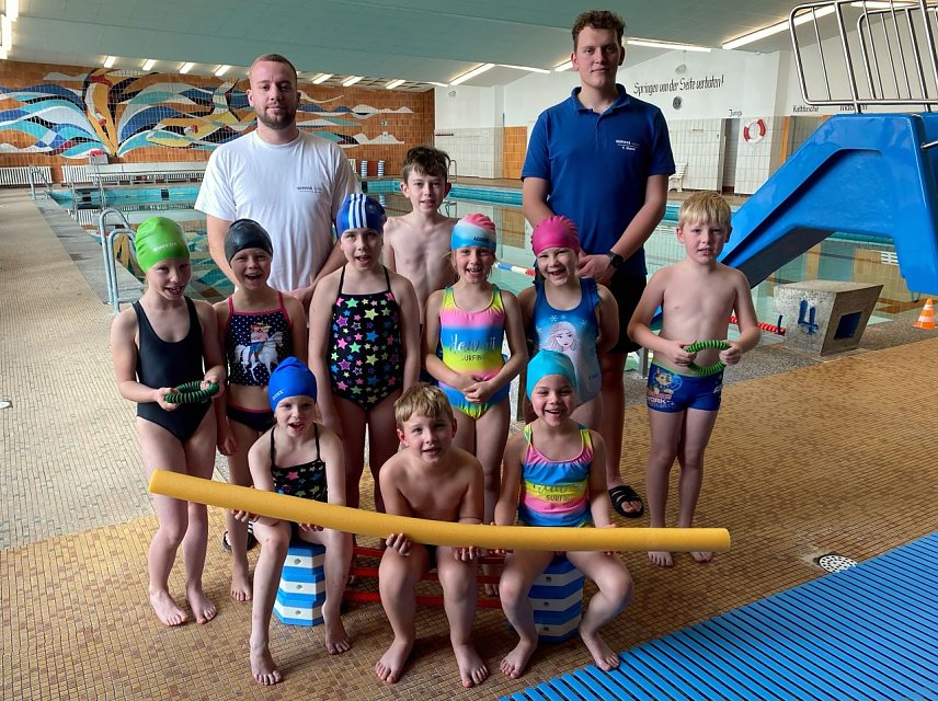 Bild: Ferienkurse in der Schwimmhalle Sollstedt