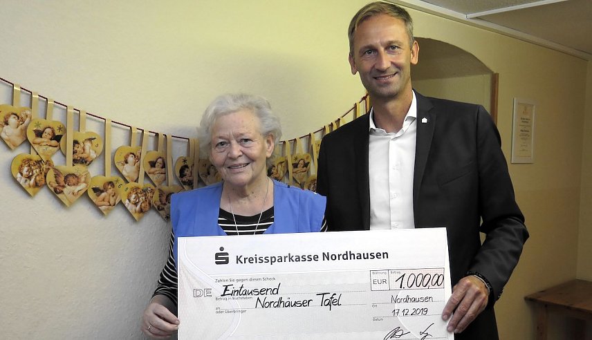Bild: Archivfoto 2019 � Helga Rathenau und WBG Vorstand Wohnen Sven D&ouml;rmann