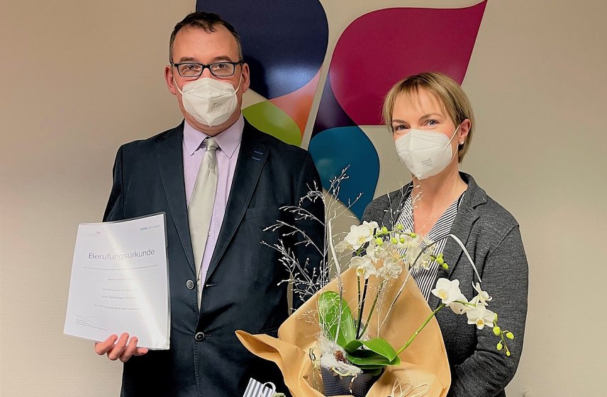 Bild: Neuer &Auml;rztlicher Direktor in Bad Frankenhausen Dimitri Teich, Sandra M&uuml;ller (Gesch&auml;ftsf&uuml;hrerin-KMG Manniske Klinik Bad Frankenhausen)