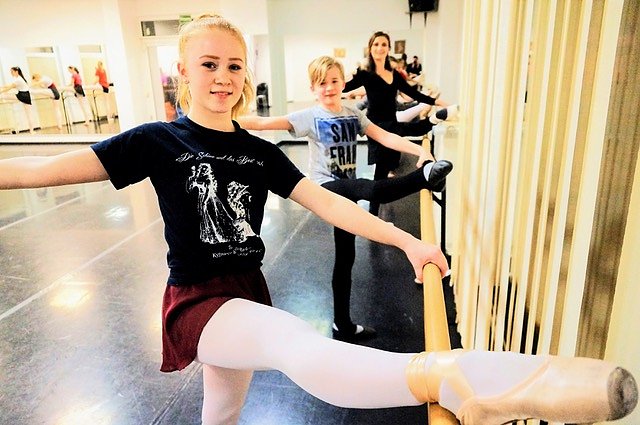 Bild: 27 Jahre Tanzstudio Radeva
