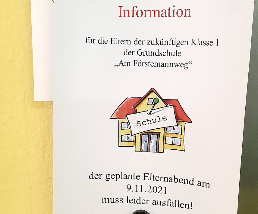 Bild: Mitteilung am schwarzen Brett des Sundh&auml;user Kindergartens 