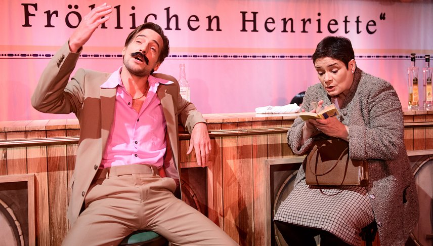 Bild: Hautnah kann man Anja Daniela Wagner und Marian Kalus in der Traditionsbrennerei erleben.