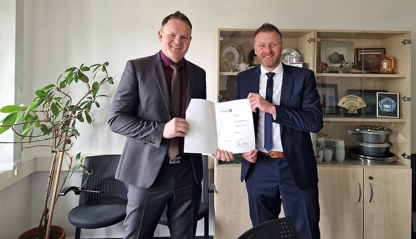 Bild: Ernennung von Prof. Dr.-Ing. Michael Rutz durch Hochschulpr&auml;sident Prof. Dr. J&ouml;rg Wagner.