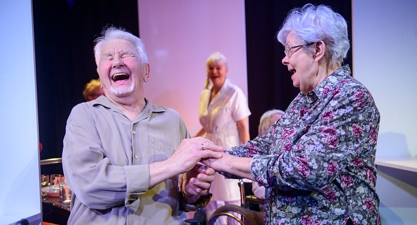 Bild: Neue Inszenierung der "Silberdisteln" am Nordh&auml;user Theater