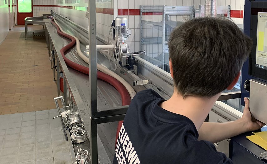 Bild: Die neue Schlauchanlage ist in Betrieb genommen
