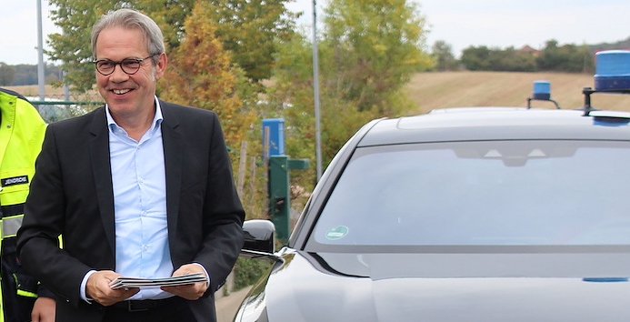Bild: Th&uuml;ringens Innenminister Georg Maier hier noch vor den Corona-Protesten