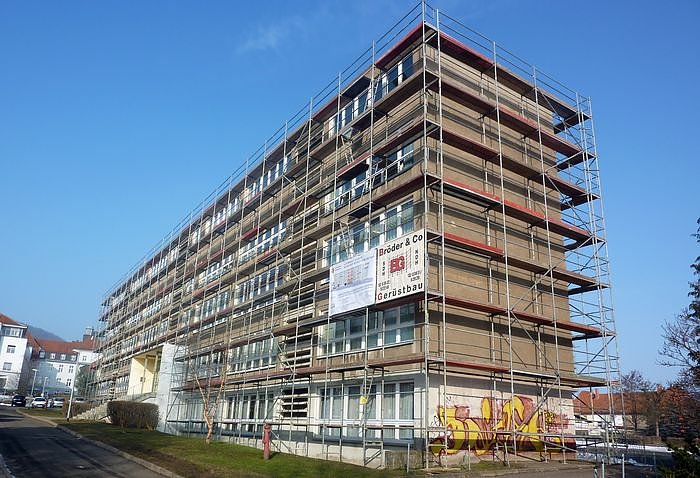 Bild: Fassade eingekleidet