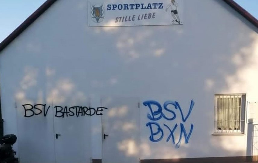 Bild: Schmierereien an Geb&auml;uden des SV Empor Sondershausen