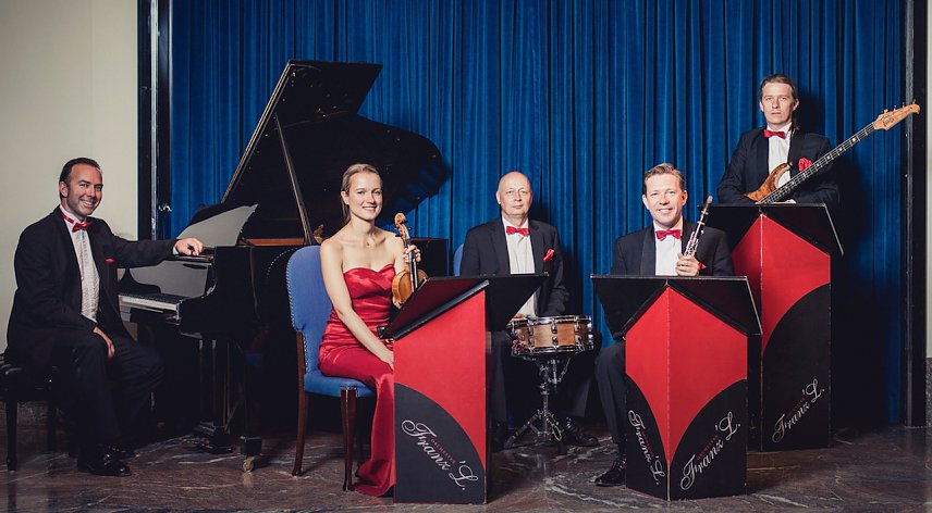 Bild: Orchester Franz Liszt aus Weimar spielt im Kurpark in Bad Frankenhausen