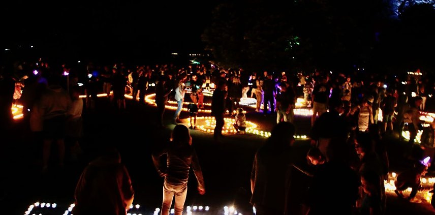 Bild: Lichterfest auf dem Petersberg