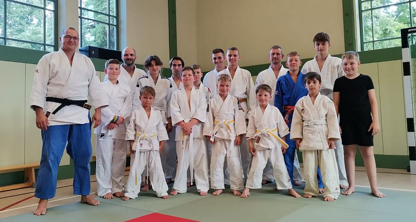 Bild: Judokas bestehen G&uuml;rtelpr&uuml;fung