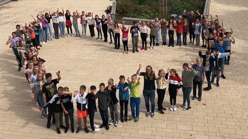 Bild: Drei neue f&uuml;nfte Klassen wurden am Schillergymnasium in Bleicherode begr&uuml;&szlig;t