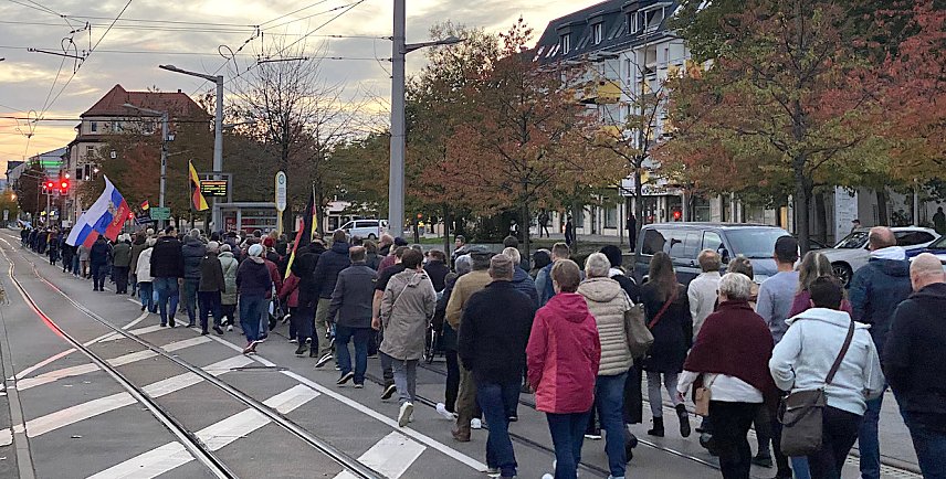 Bild: Montagsspaziergang durch Nordhausen mit etwa 2.000 Teilnehmern